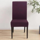 Renove suas cadeiras com a Capa de Cadeira de Jantar Lisa. Elastano e poliéster de qualidade para máximo conforto. Proteção e estilo em cada detalhe.